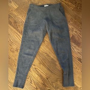 Ugg Safiya jogger size large obsidian grey. Lightly used